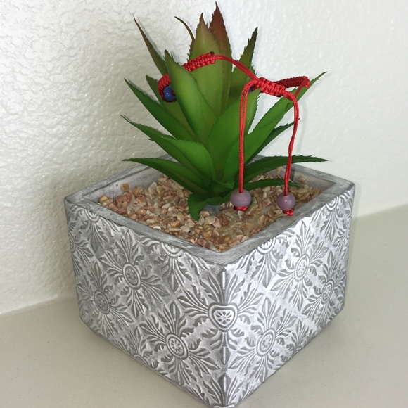 Handmade Chinese Knotting Bracelet W/ Glass Beads - Picture 4 of 8